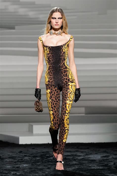 versace عروض